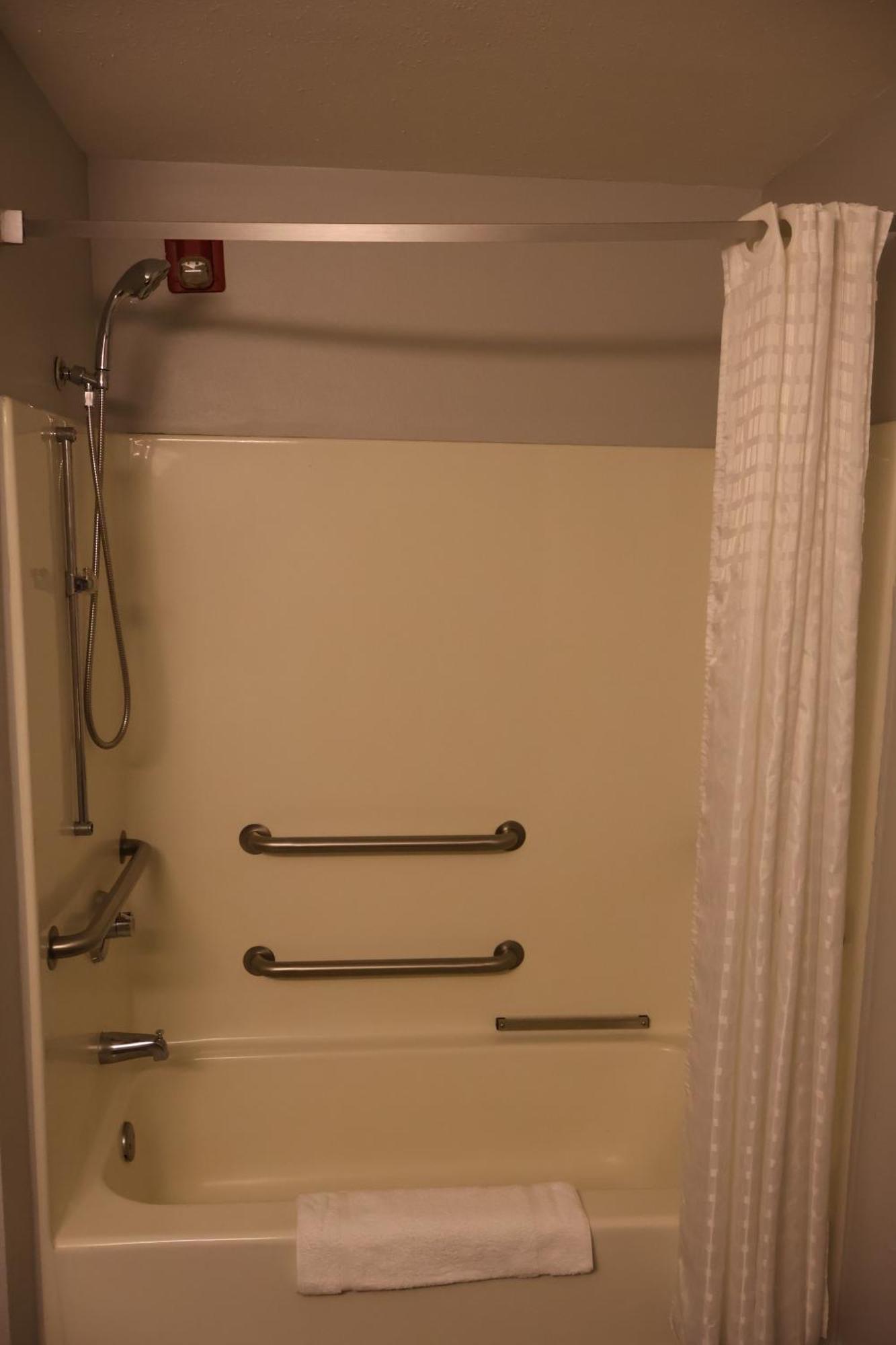 Namaste Inn & Suites Dawsonville Room photo